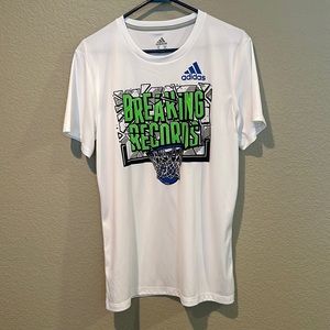 Adidas Boys T shirt Size XL